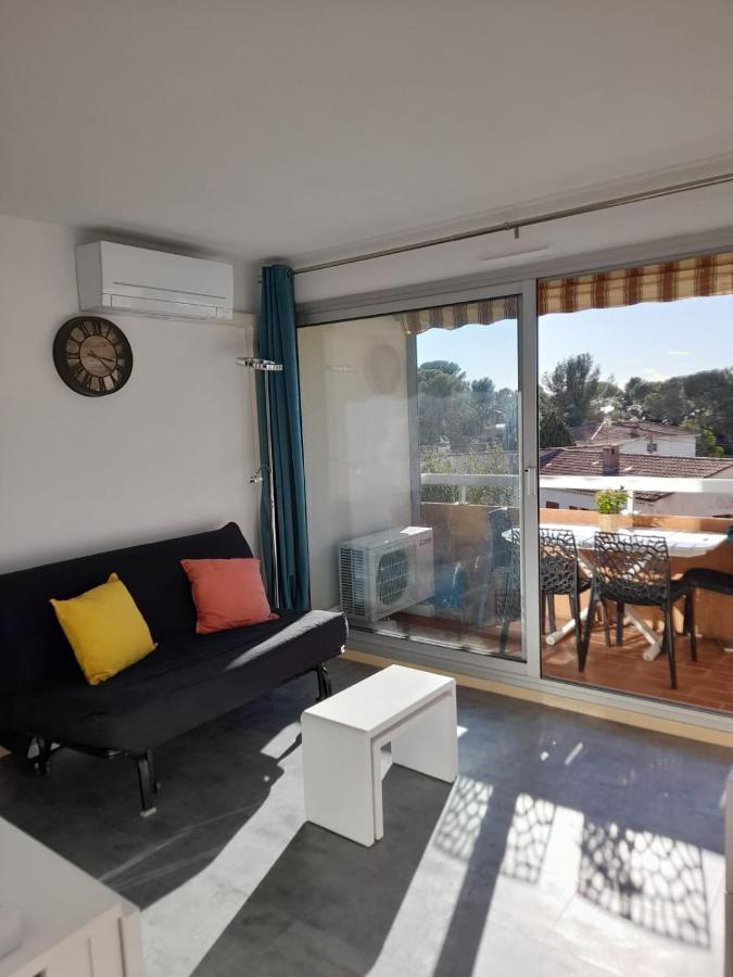 Appart Cosy En Bord De Mer - Port Santia Lucia St Raphael Сен-Рафаель Екстер'єр фото